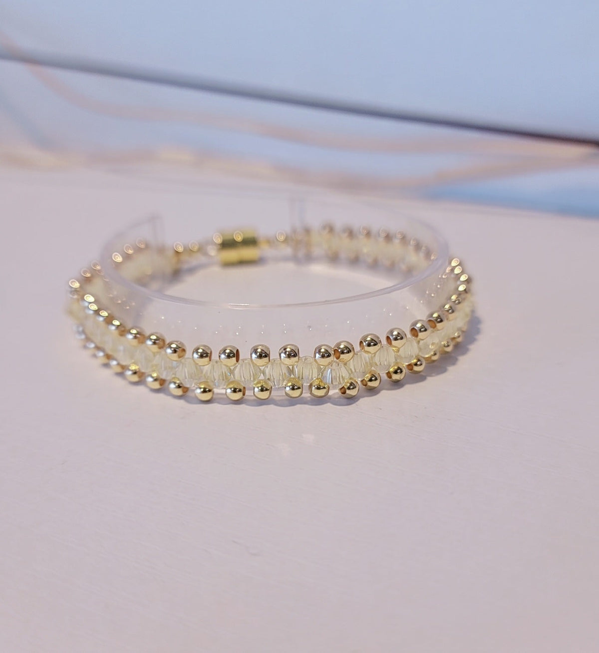 pulsera de cristal estilo moderno